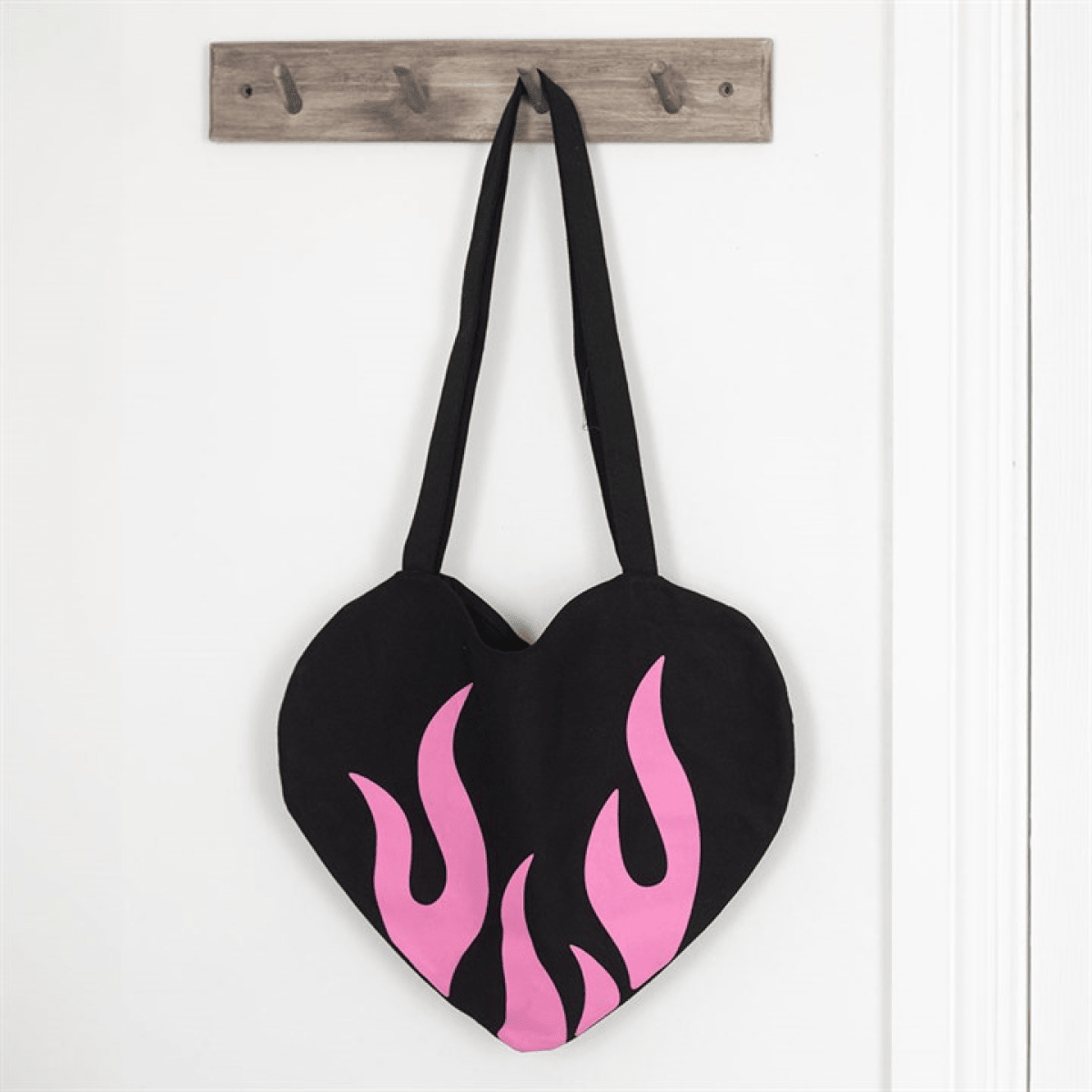 Burning Heart Chaos Tote - BAMBI
